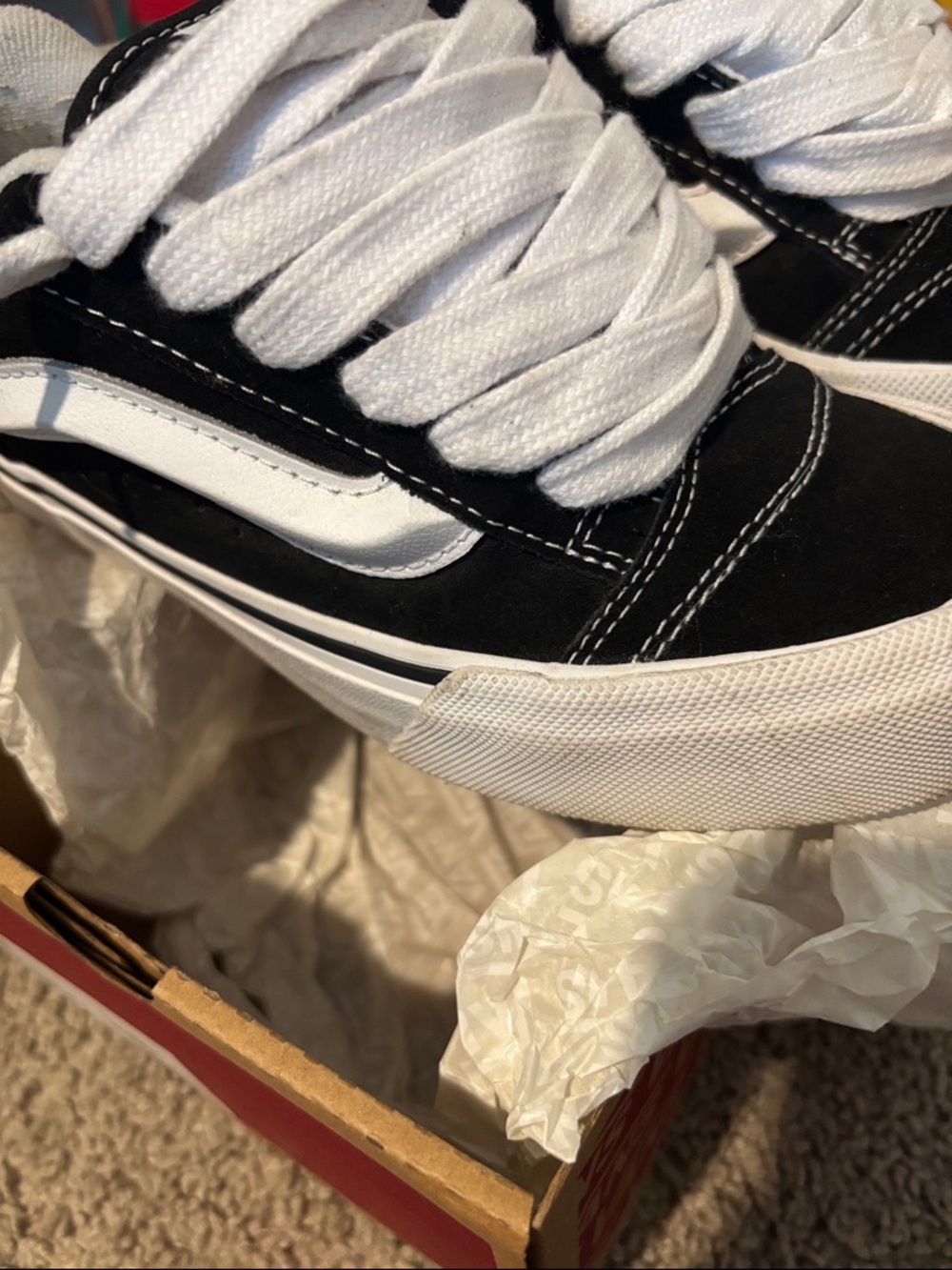 Vans Kids Old Skool Black and White Low-Top Sneakers